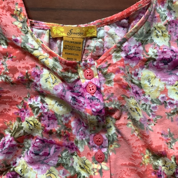 Floral cold shoulder top - Picture 2 of 4